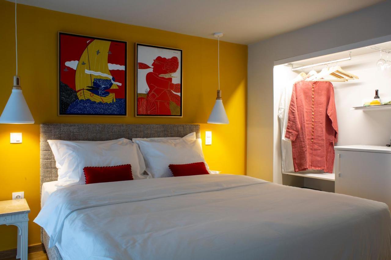 The Frogs_guest House