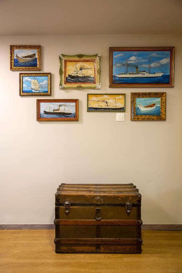 לינה וארוחת בוקר The Frogs_guest House אתונה