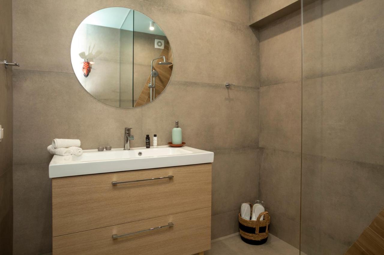 The Frogs_guest House אתונה